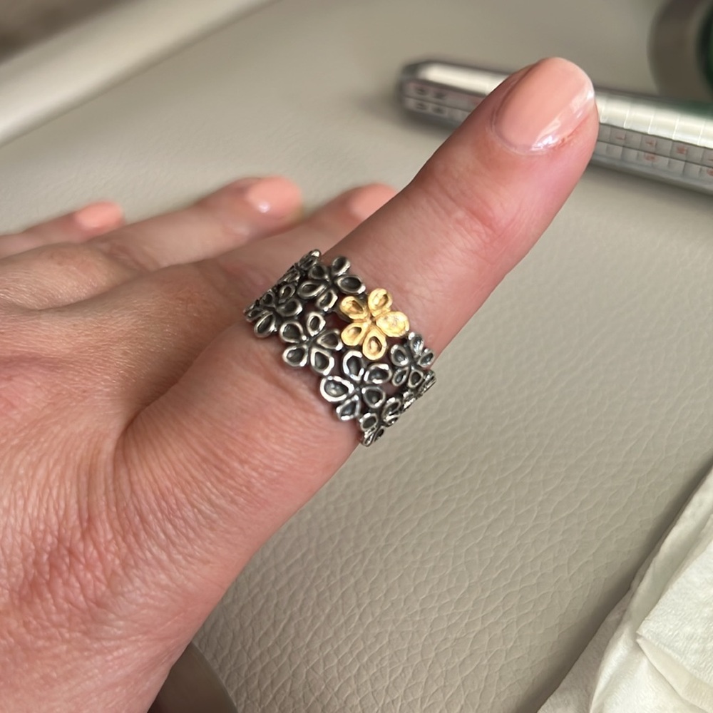 Or Paz Silver and Gold plated Floral Ring - Picture 5 of 5